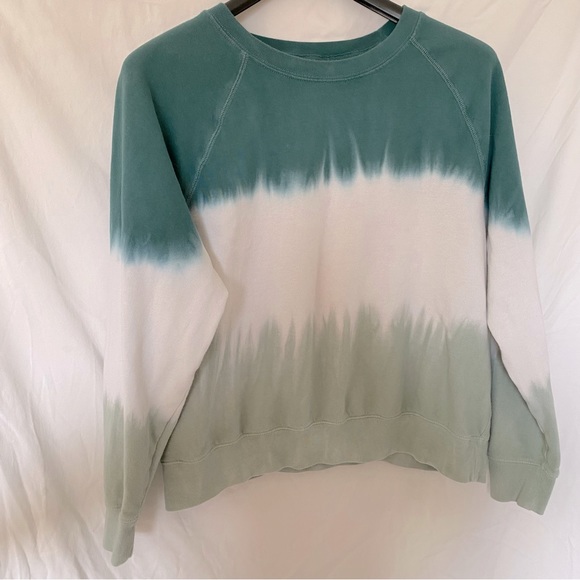 GAP Sweaters - Gap Tie Dye Long Sleeve sweatshirt, teal and white. Size Large